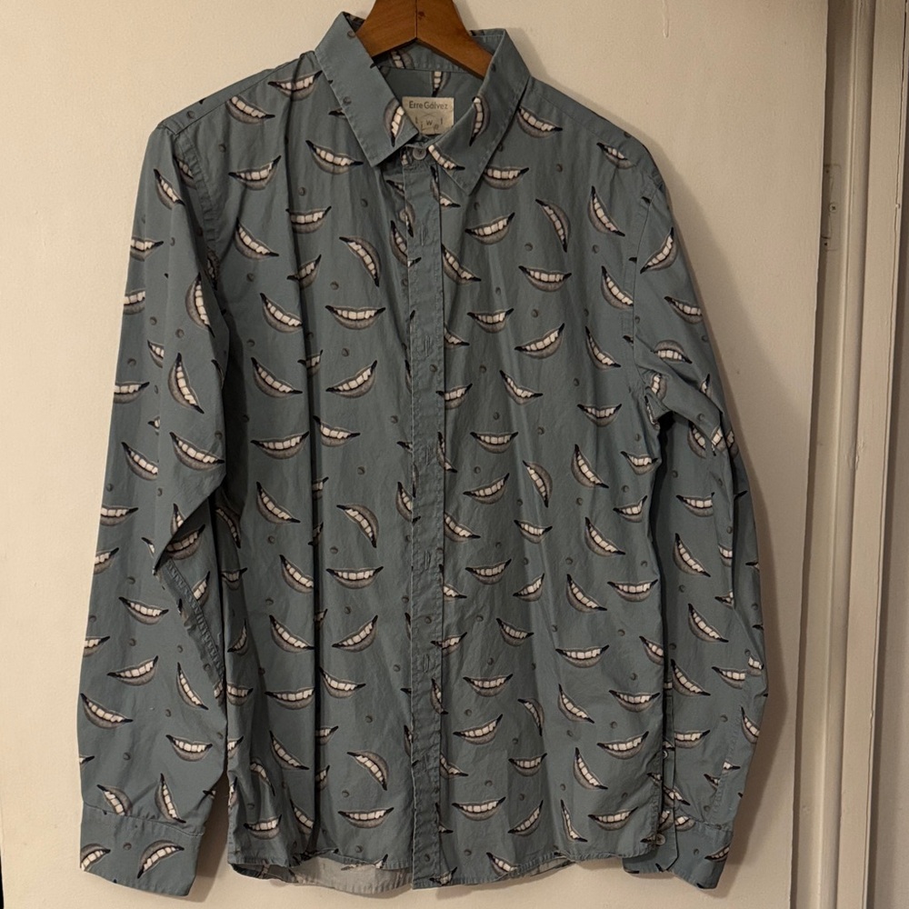 Corky and comfortable Blue Shirt with Smiles Print